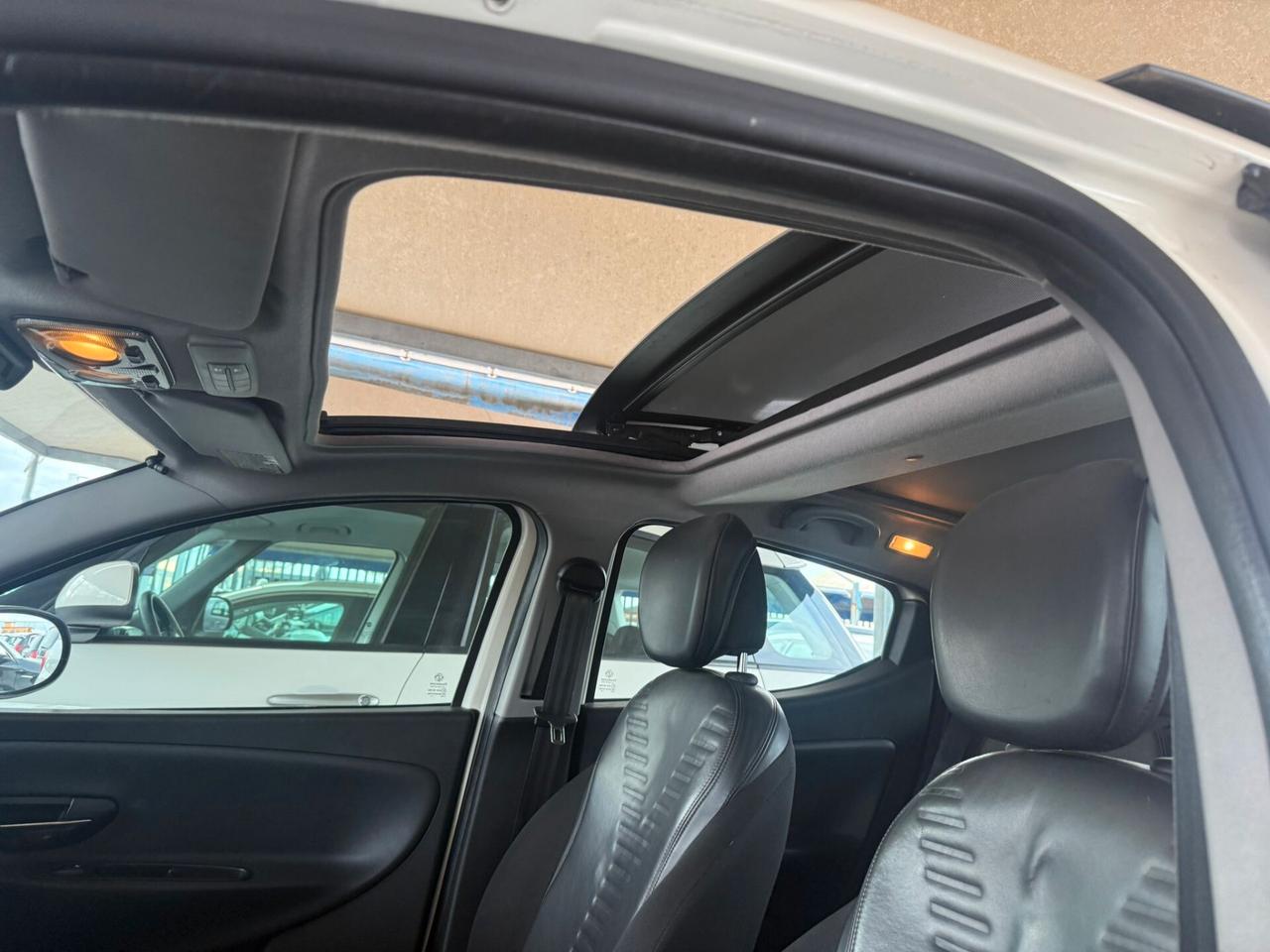 Lancia Ypsilon 1.3 MJT 16V 95 CV 5 porte S&S Platinum