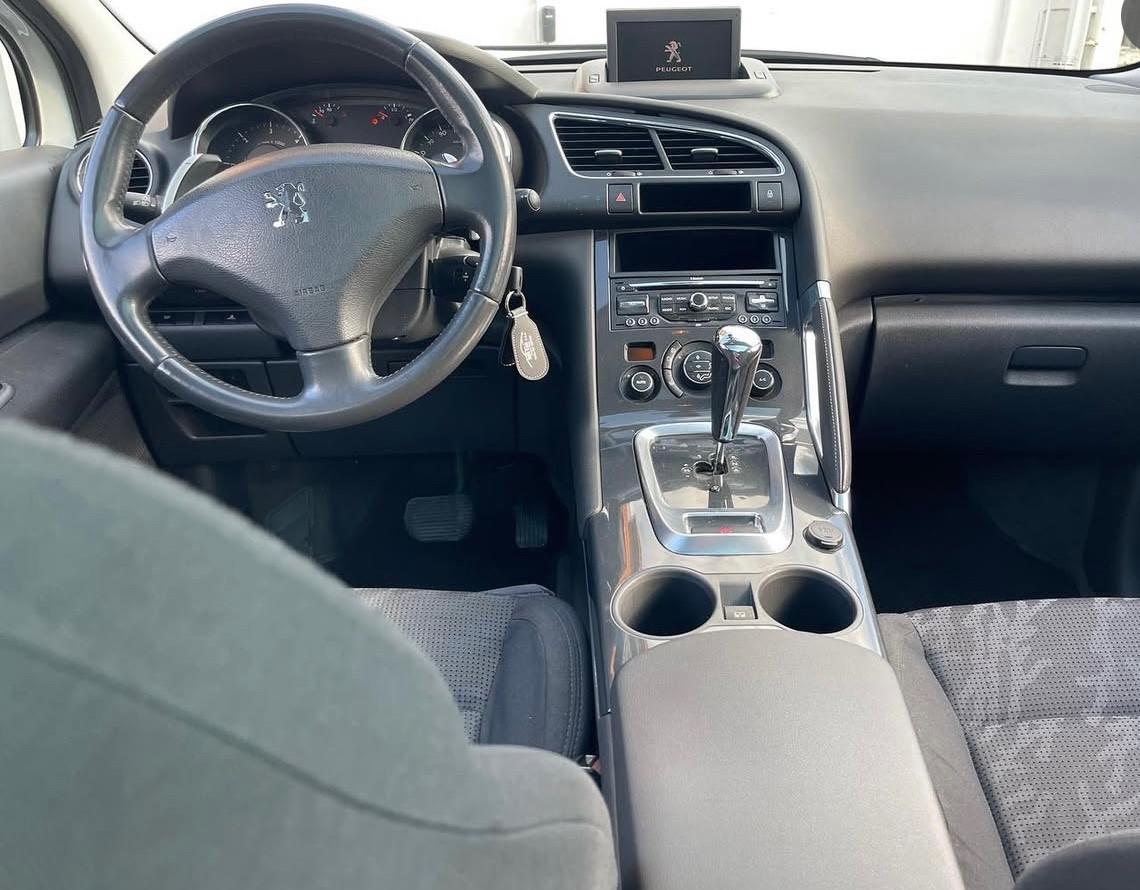 Peugeot 3008 1.6 e-HDi 112CV cambio robotizzato Stop&Start Allure
