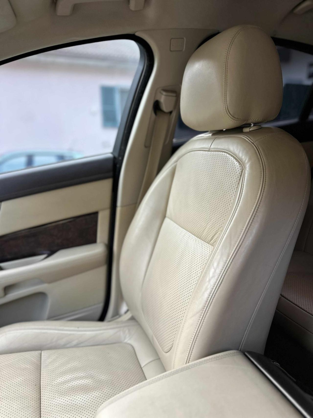 Jaguar XF 3.0 V6 PREMIUM LUXURY KMCERT GARANZ UNICOPR