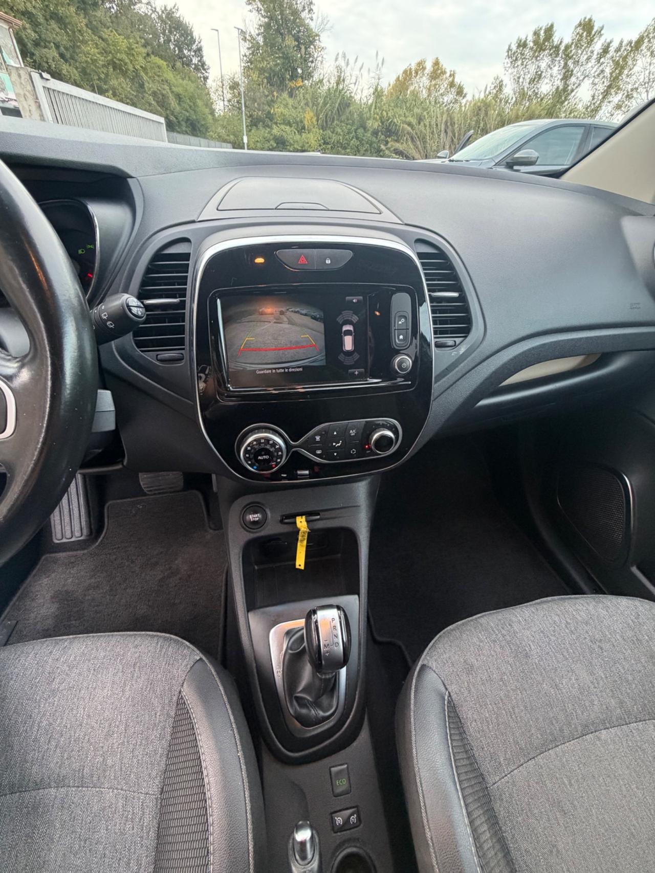Renault Captur dCi 8V 90 CV EDC Initiale Paris