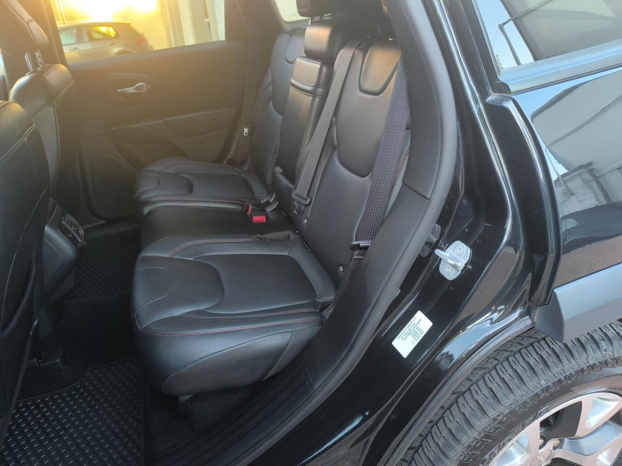 Jeep Cherokee 3.2 V6 Pentastar 4WD Active Drive Lock Trailhawk