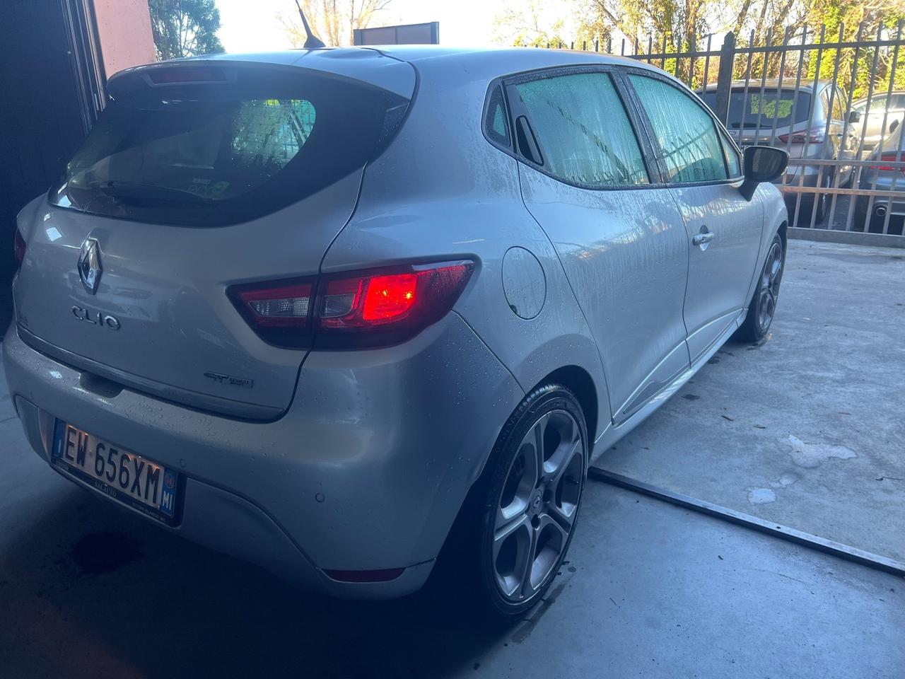 Renault Clio 1.2 TCe 120CV EDC 5 porte GT