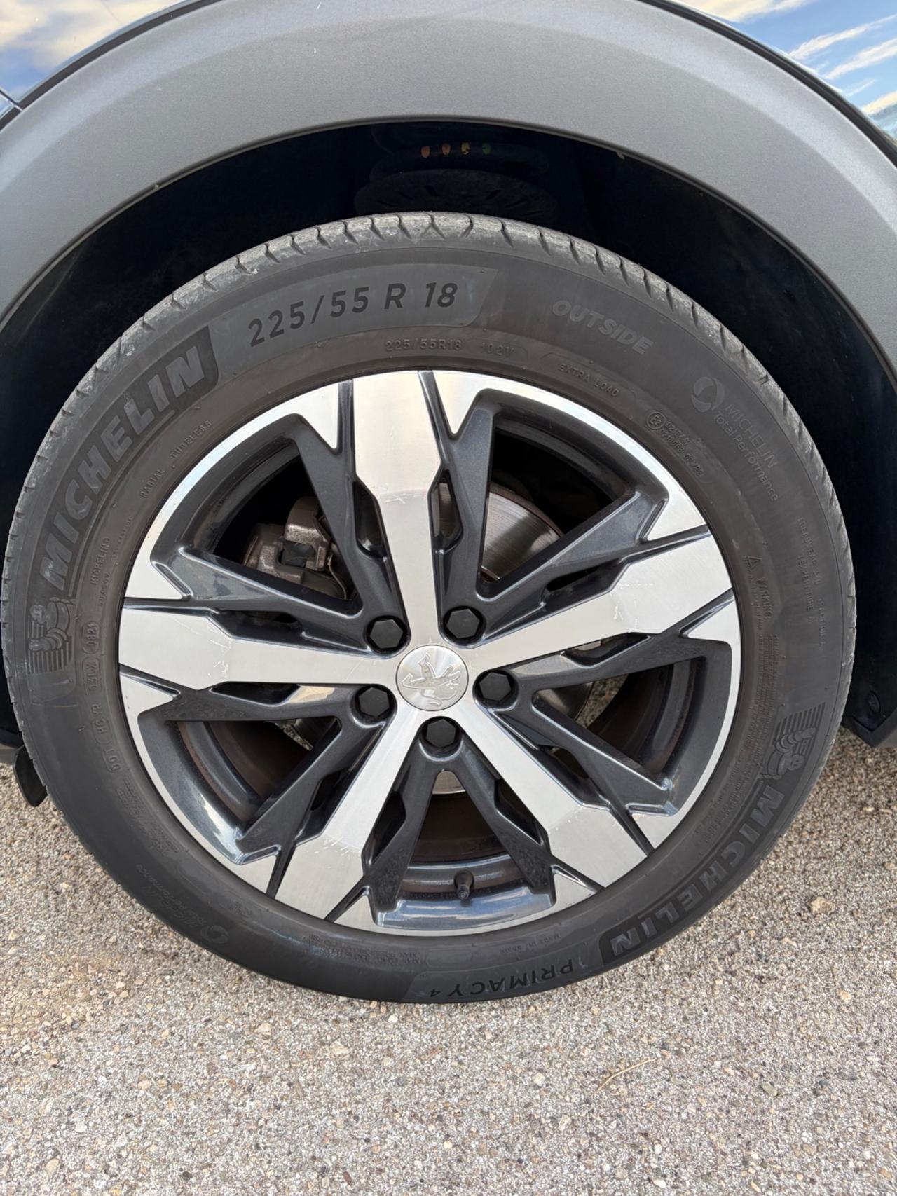 Peugeot 3008 BlueHDi 130 EAT8 GT LINE