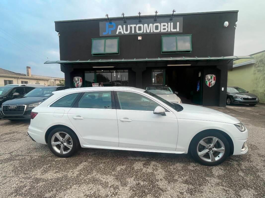 Audi A4 Avant A4 avant 30 2.0 tdi Business Advanced 136 cv