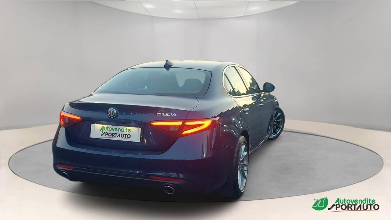 Alfa Romeo Giulia Executive 2.2 180CV Cambio Manuale - Pelle Totale - Retrocamera - UniProprietario!