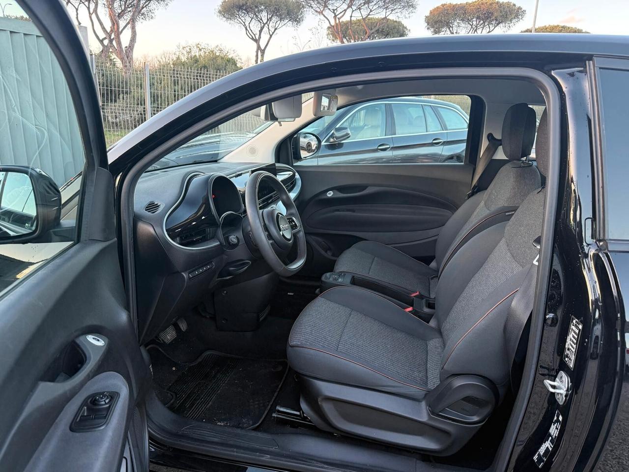 Fiat 500 500e Berlina 42 kWh Icon