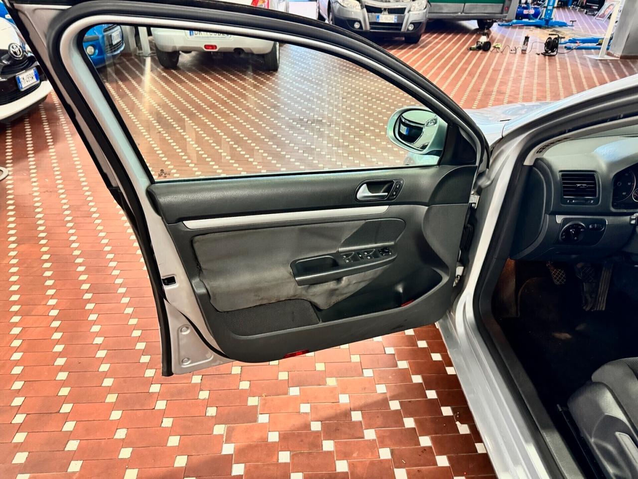 Volkswagen Golf Variant Var. 1.9 TDI DPF Sportline