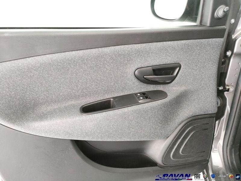 Lancia Ypsilon 1.0 Hybrid 70cv Silver