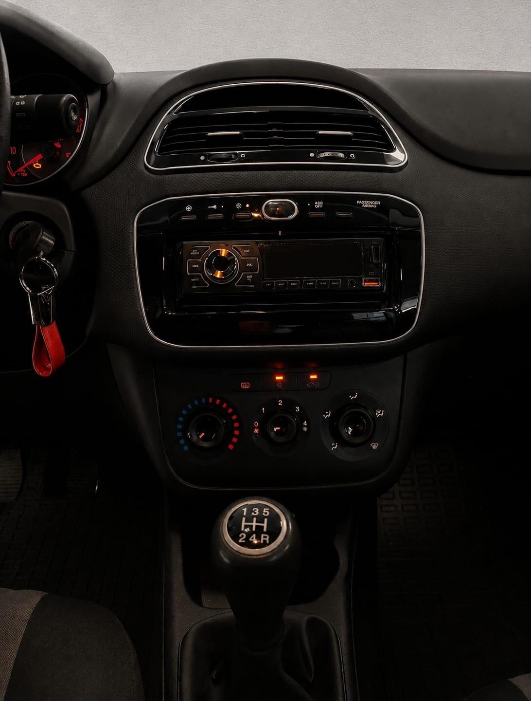 Fiat Punto 1.3 MJT II S&S 95 CV 5 porte Street