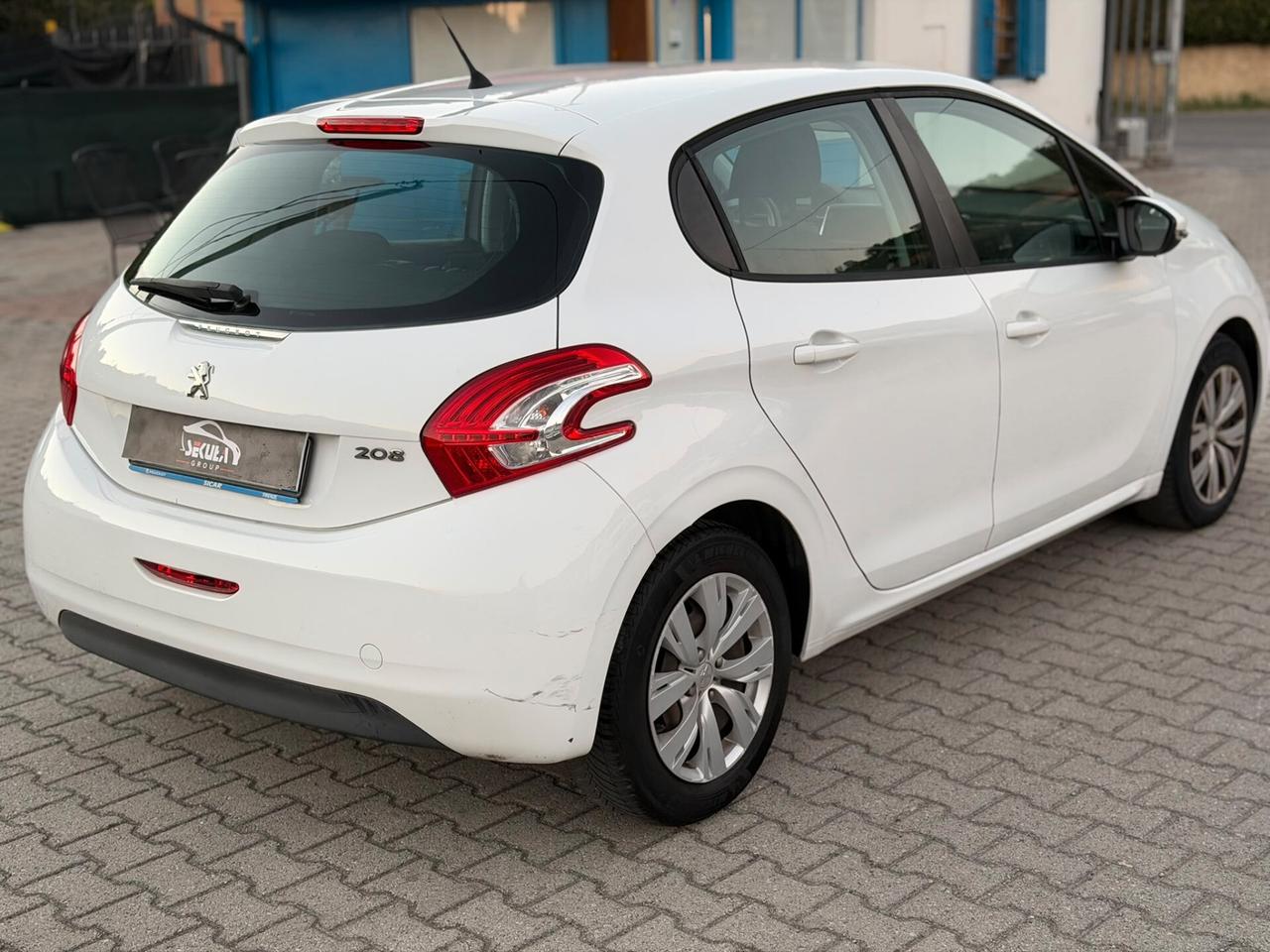 Peugeot 208 1.4 HDi 68 CV 5 porte Access