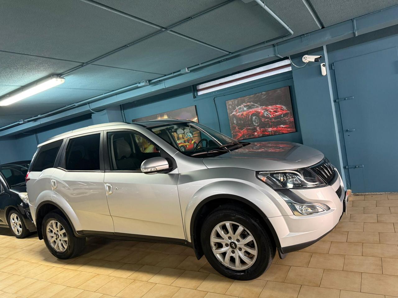 XUV500 5POSTI N1 AUTOCARRO 4X4