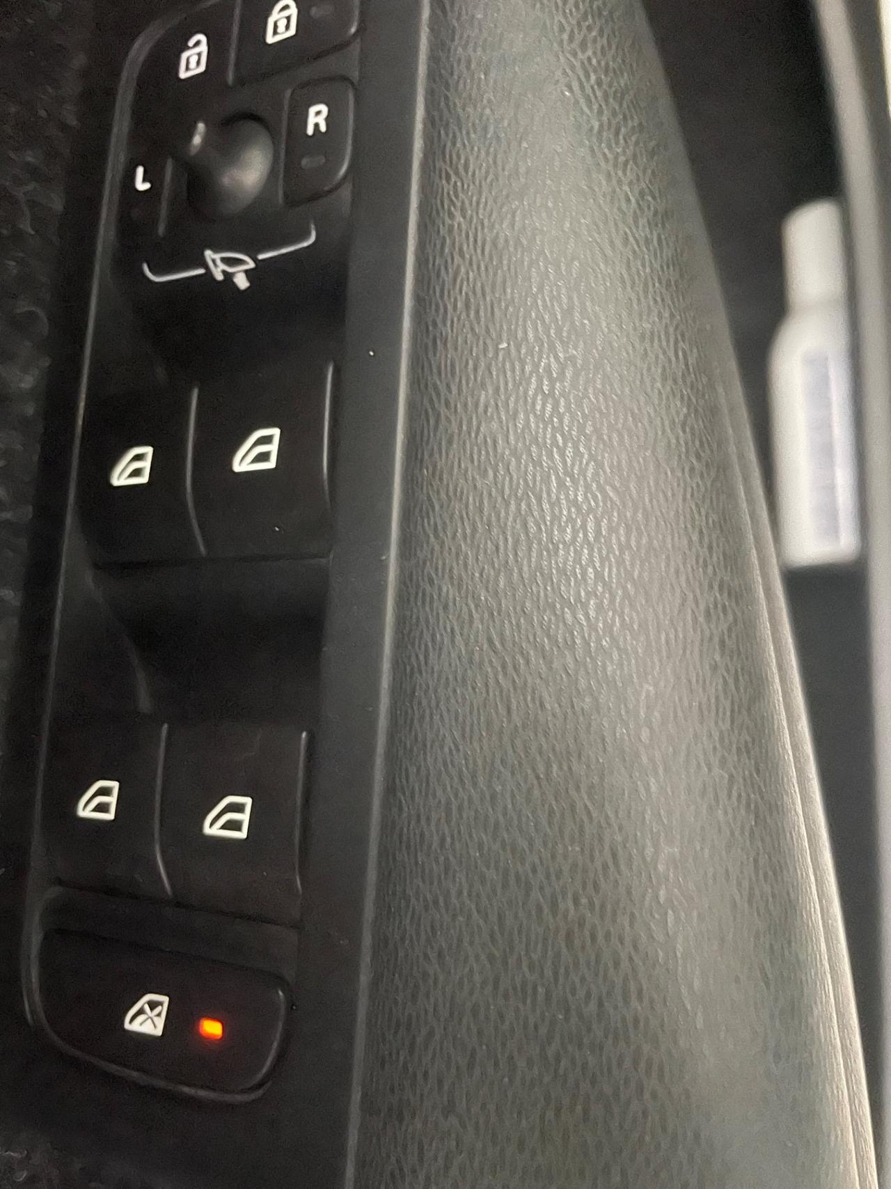 Volvo XC40 D3 Momentum “MANIACALE”
