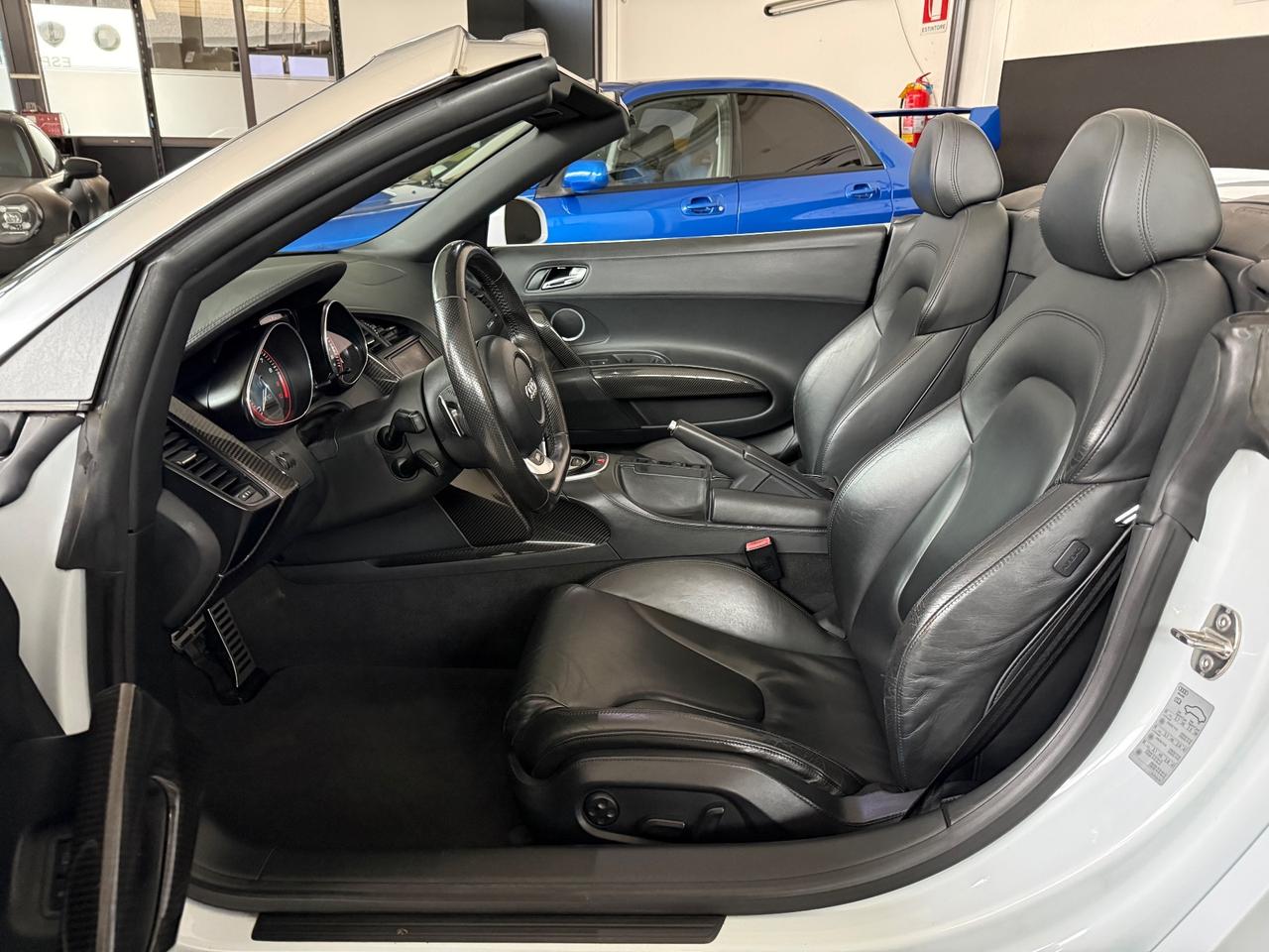 Audi R8 Spyder 5.2 V10 FSI quattro