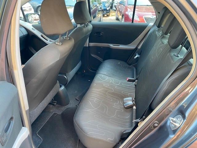 Toyota Yaris 1.0 5 porte, UNIPROPRIETARIO , OK NEOPATENTATI!!