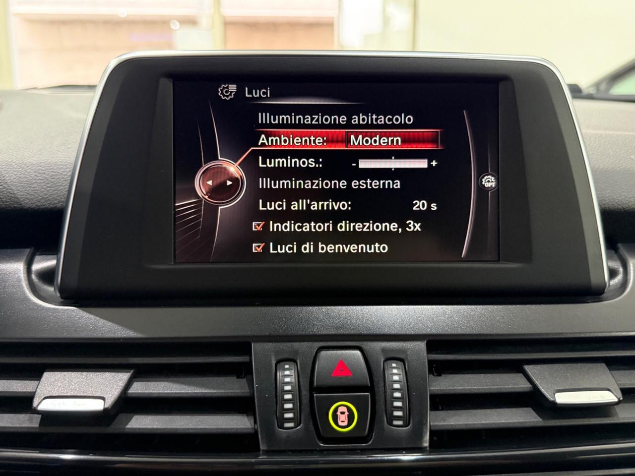 Bmw 2er Active Tourer 216d Luxury *Pelle*Led