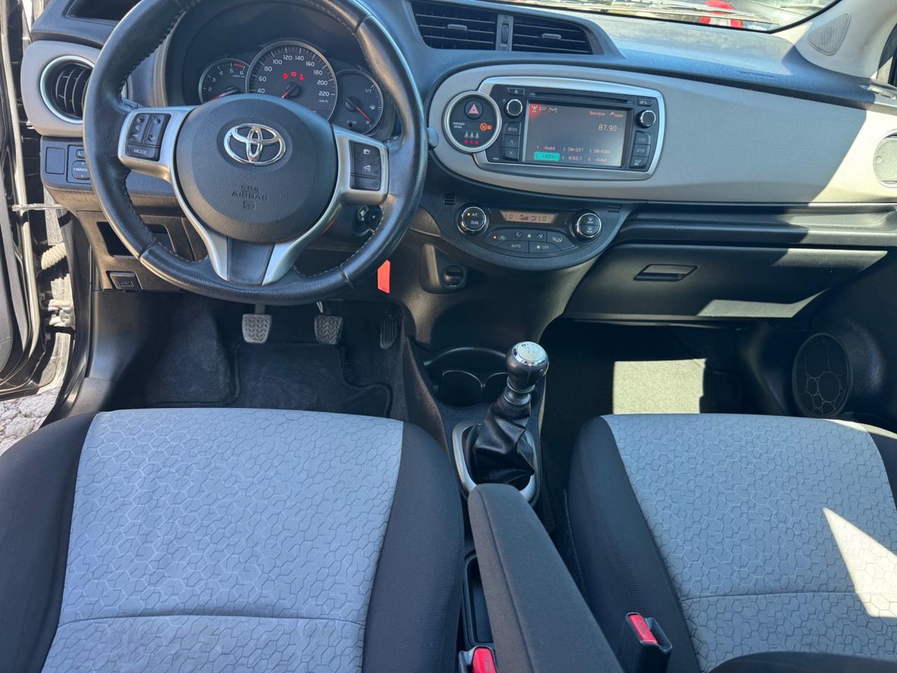 Toyota Yaris 1.4 D-4D 5 porte Lounge NEOPATENTATI