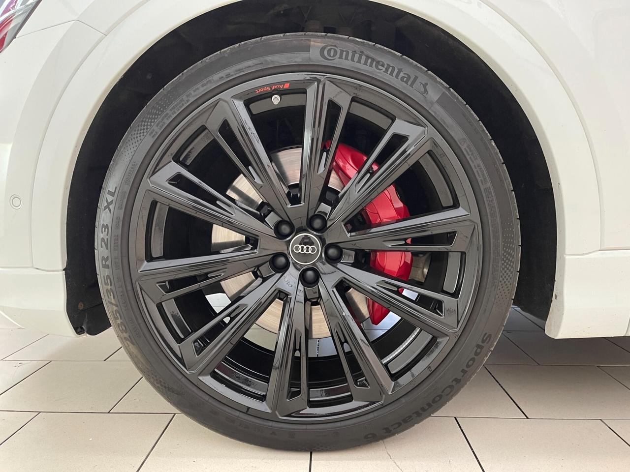 Audi Q8 SQ8 4.0 TFSI 507cv quattro Tiptronic-LEGGI SOTTO