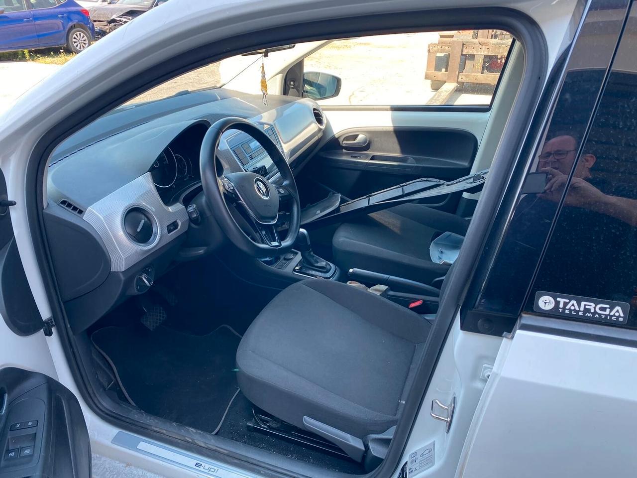 Volkswagen up! e-up! 5p INCIDENTATA START