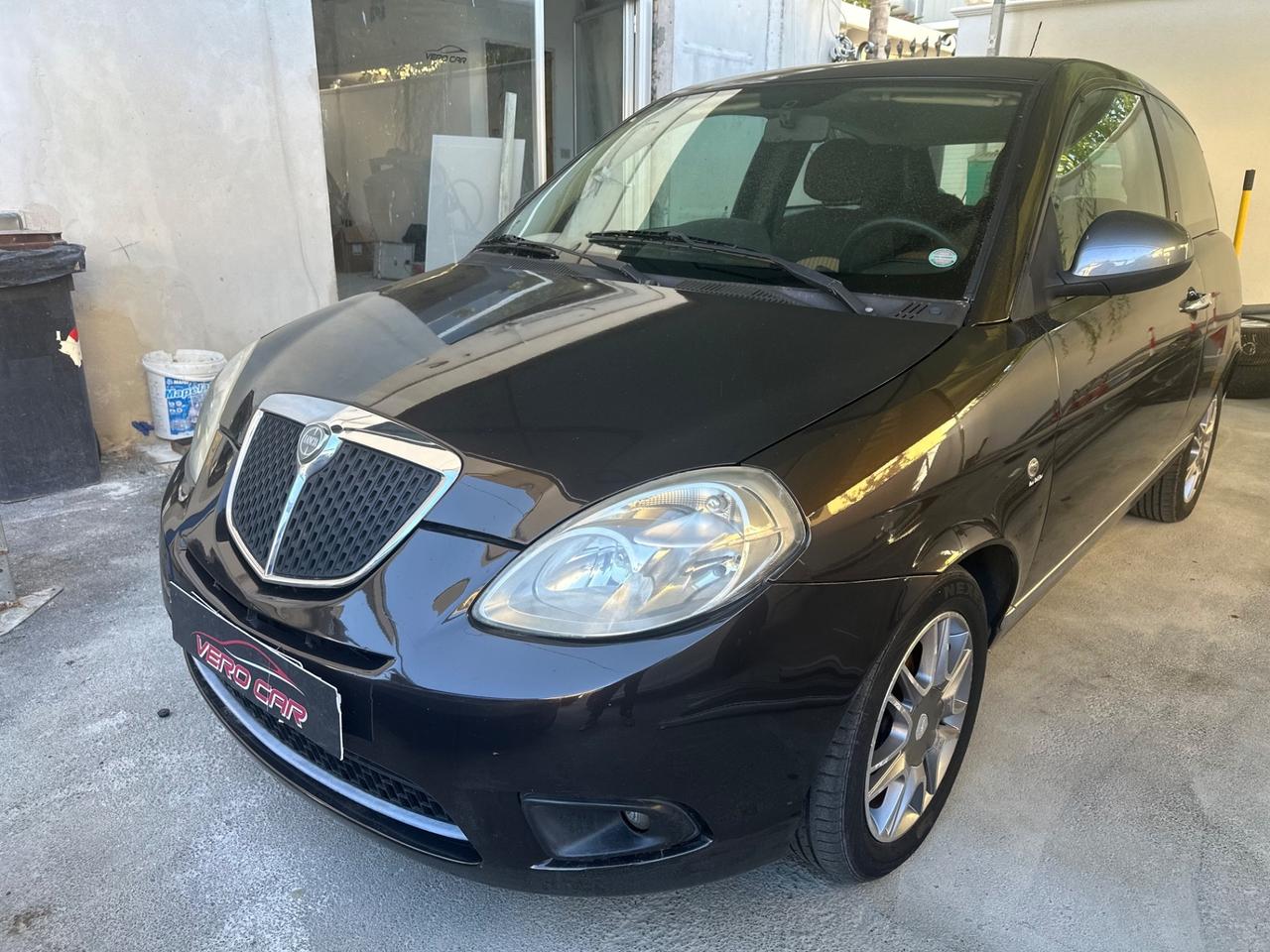 Lancia Ypsilon 1.2 Platino
