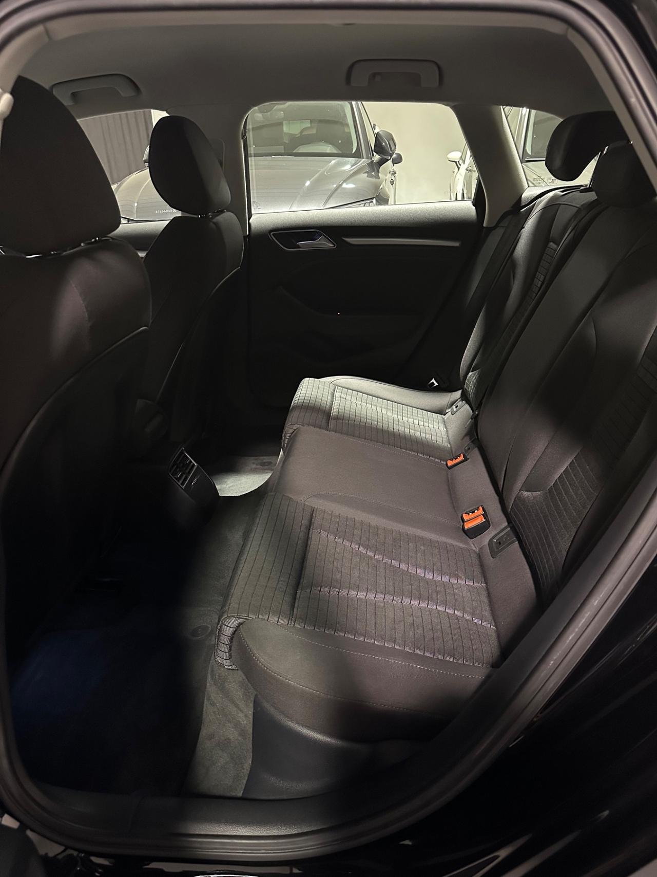 Audi A3 SPB 1.6 TDI clean diesel Ambiente