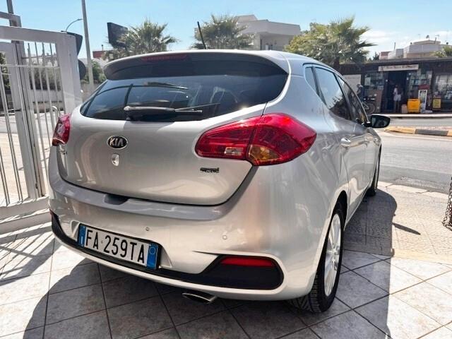 Kia Ceed cee'd 1.4 CRDi 5 porte Cool
