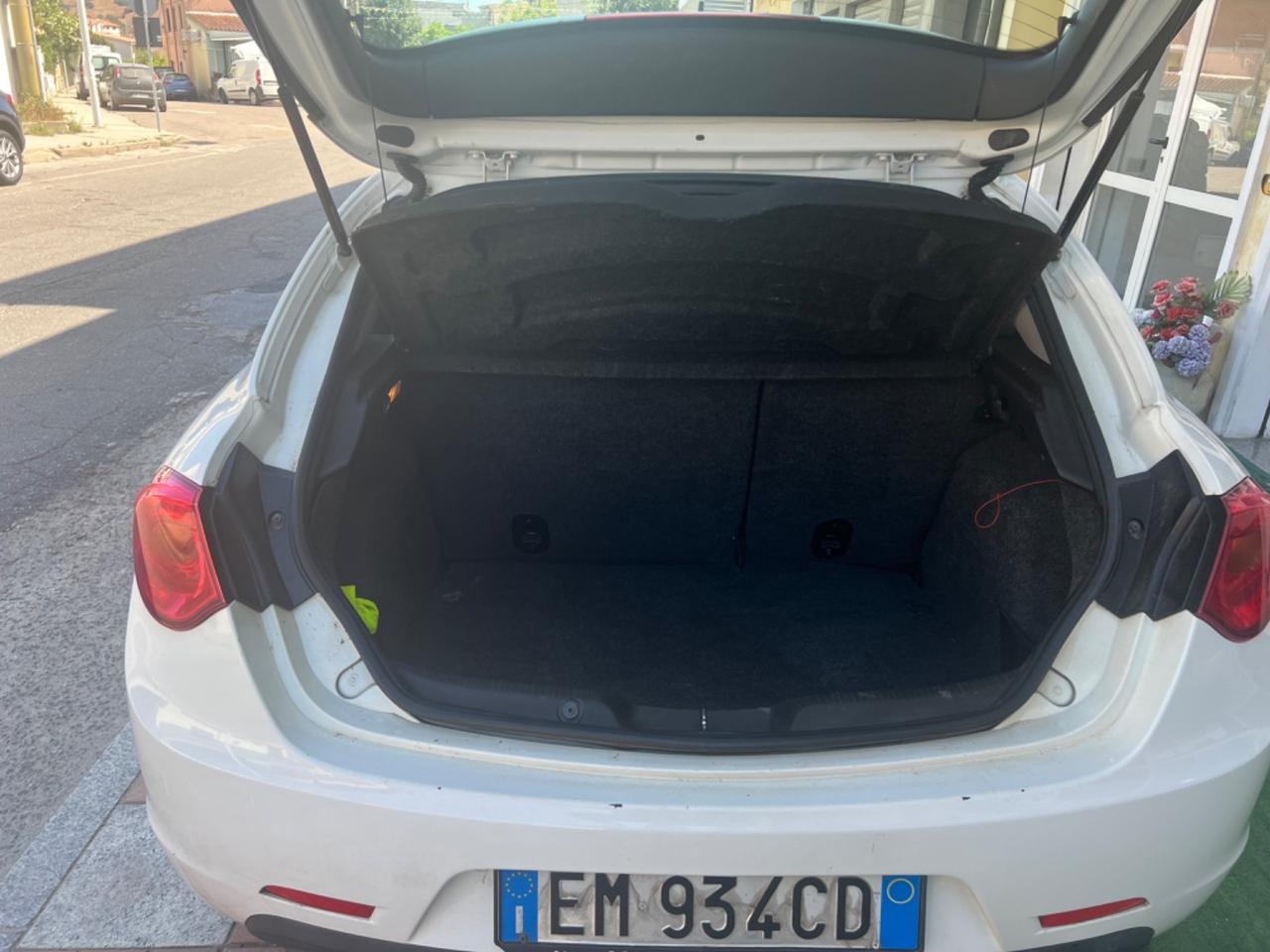 Alfa Romeo Giulietta 1.6 JTDm-2 105 CV Exclusive
