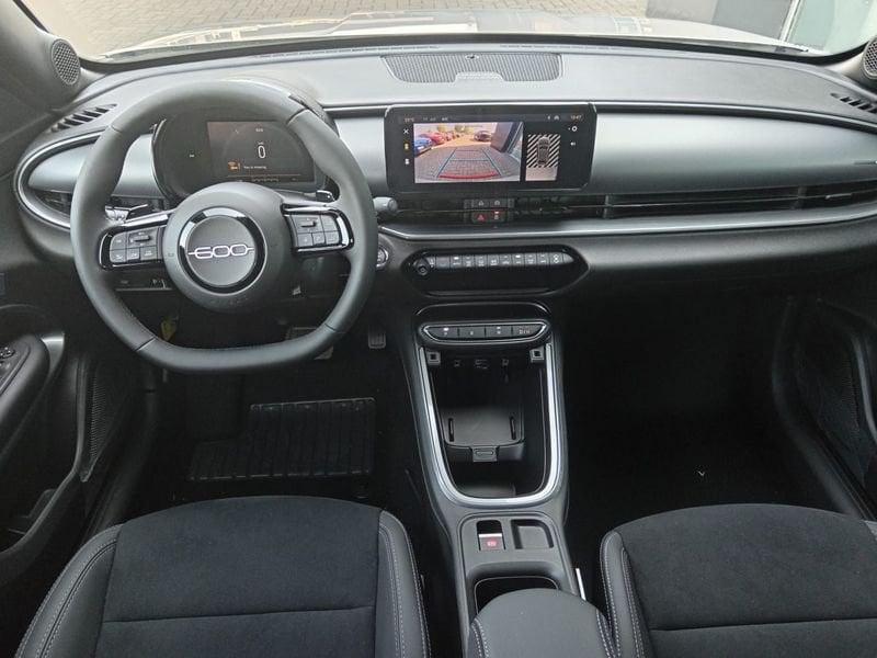 FIAT 600 1.2 Hybrid 145cv Sport Ed Mil Cort 26
