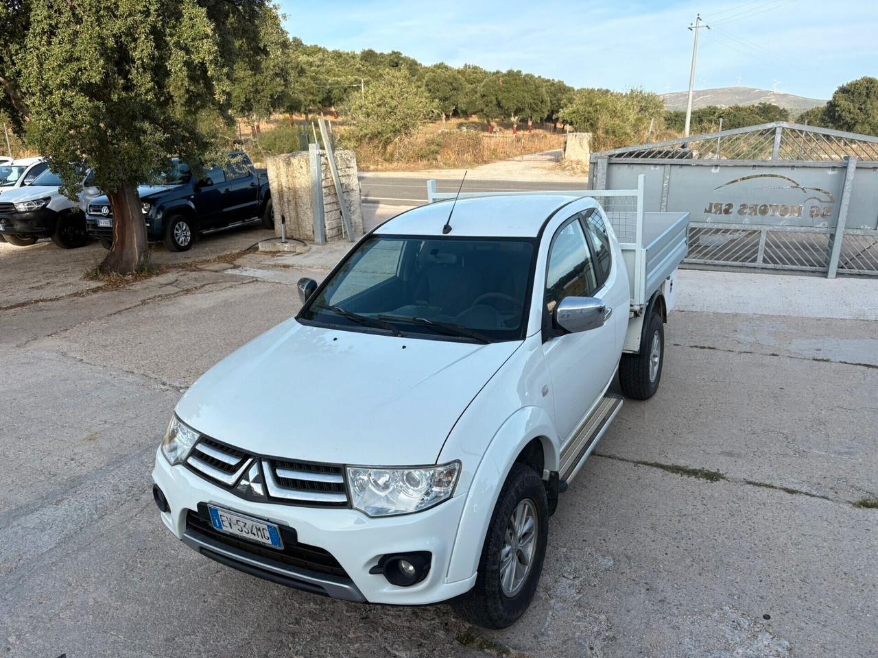 Mitsubishi L200 CLUB CAB 2.5 Did 178 cv