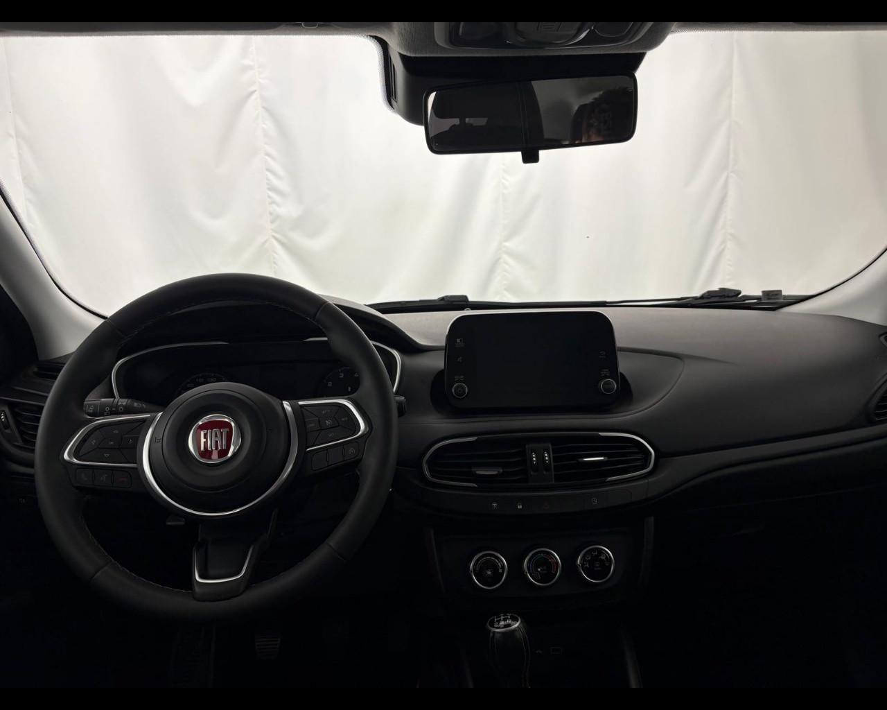 FIAT Tipo 5p 1.0 City Cross 100cv