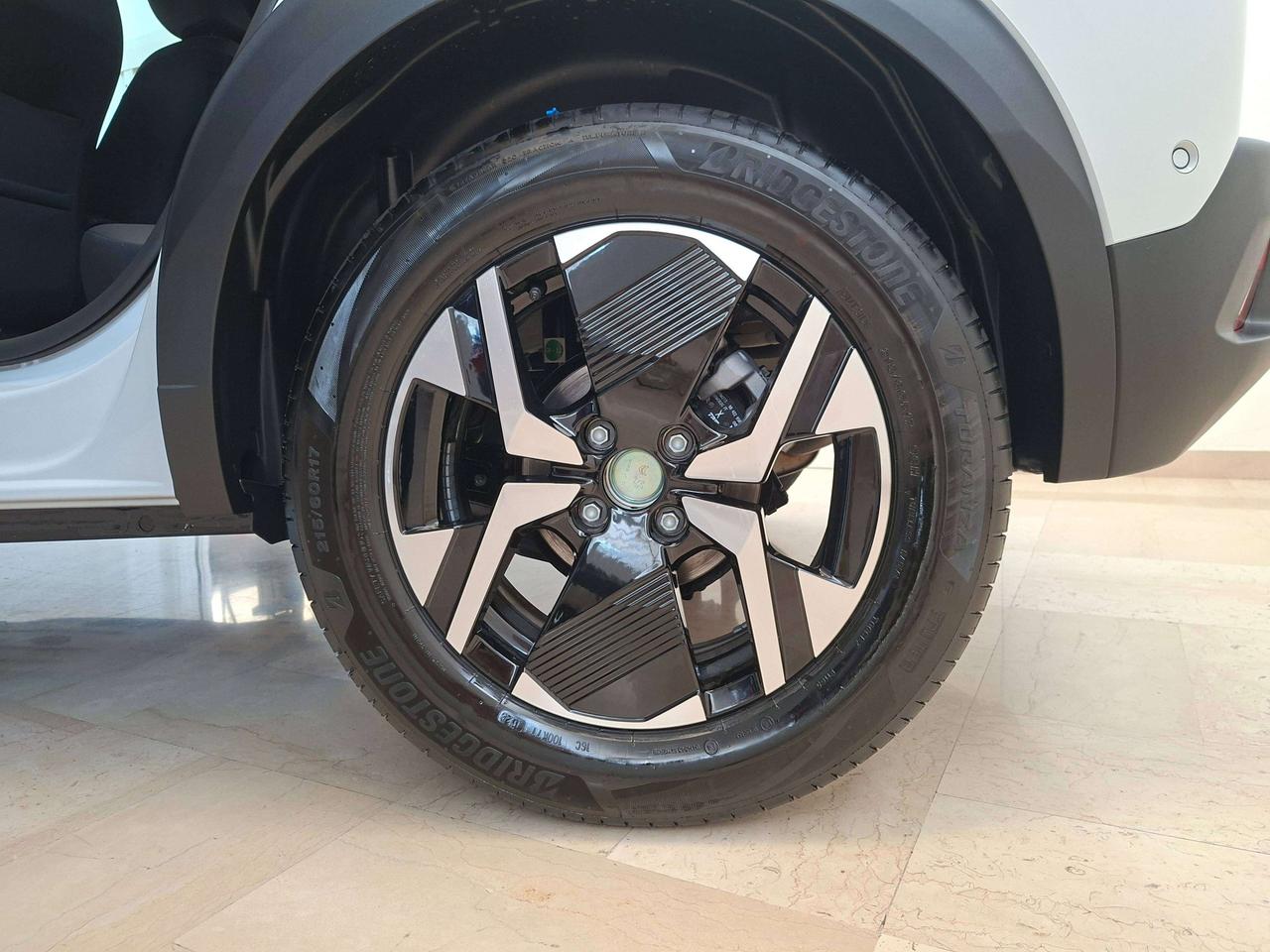 Peugeot 2008 1.2 hybrid ALLURE 145cv e-dcs6 KM ZERO !!!