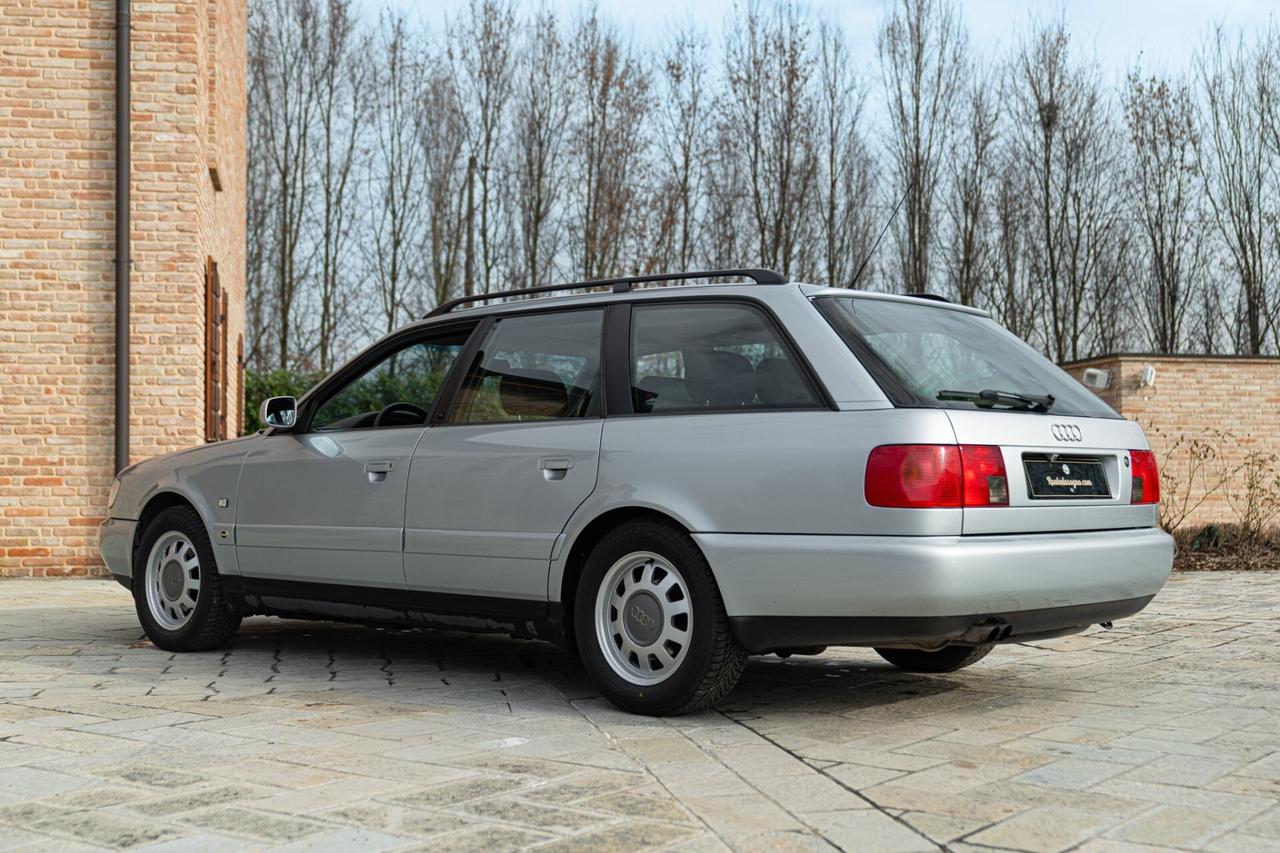 Audi A6 AVANT QUATTRO - RDS01731