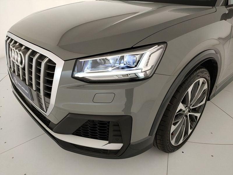 Audi Q2 S TFSI quattro S tronic sport attitude