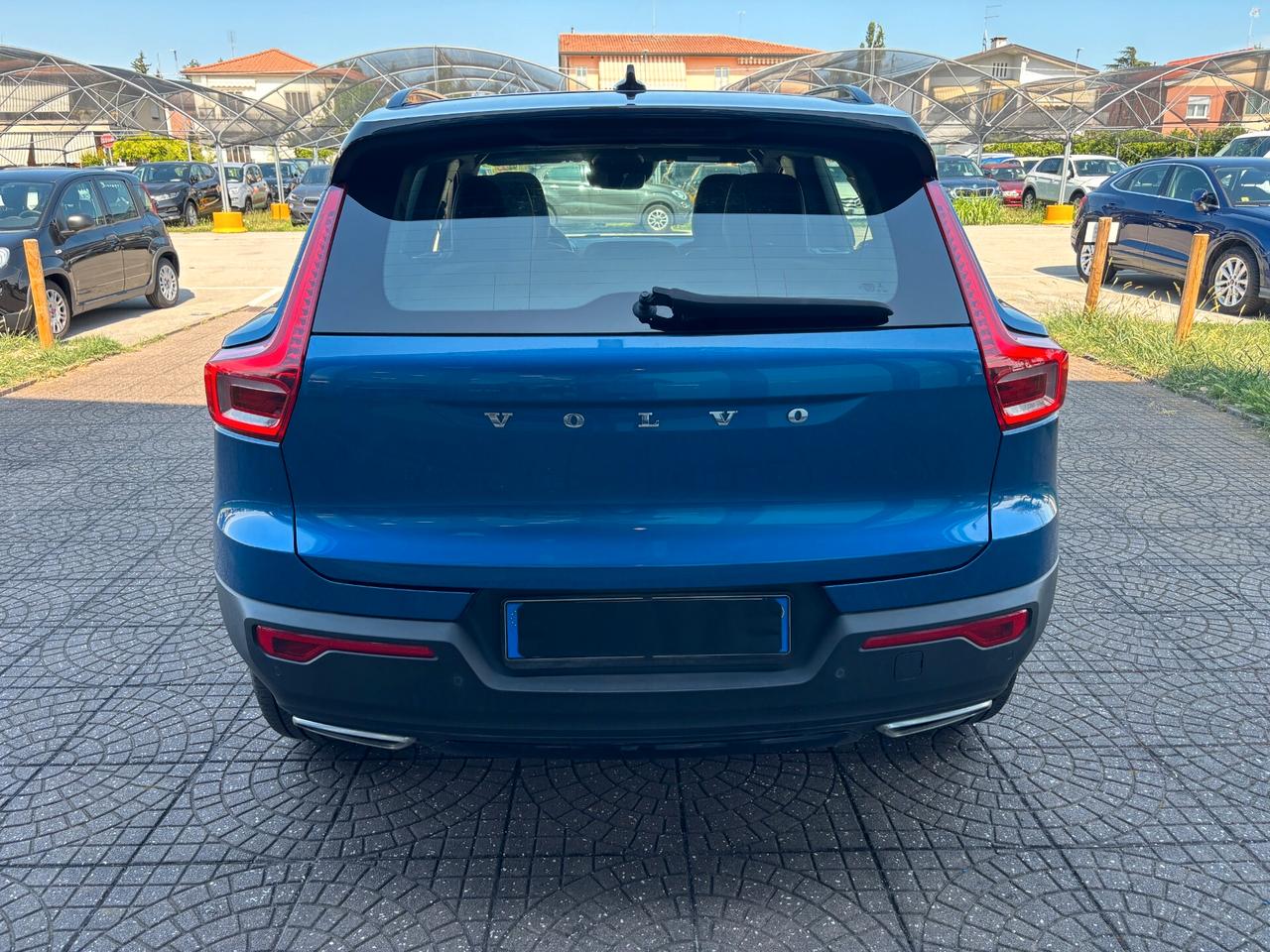 Volvo XC40 D3 R-design