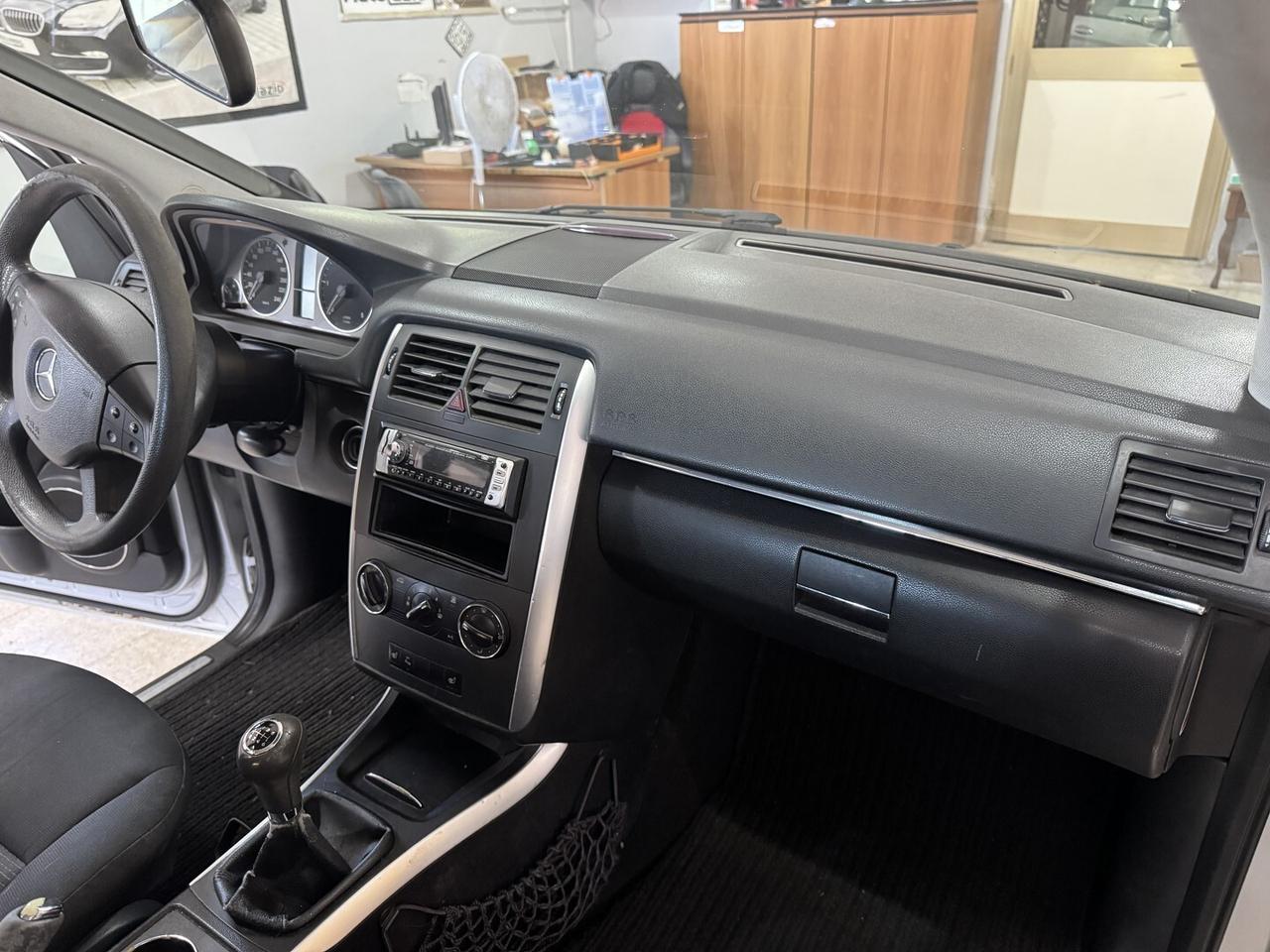 MERCEDES B 180 CDI SPORT