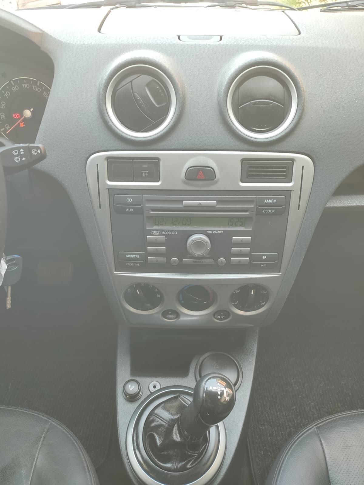 Ford Fusion 1.4 16V aut. 5p. Titanium