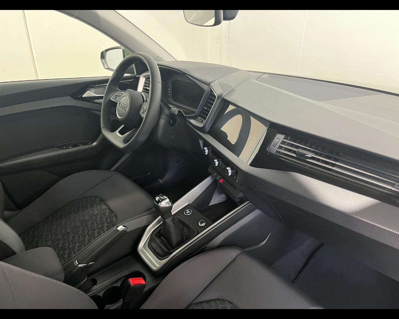 AUDI A1 SPORTBACK 30 TFSI BUSINESS