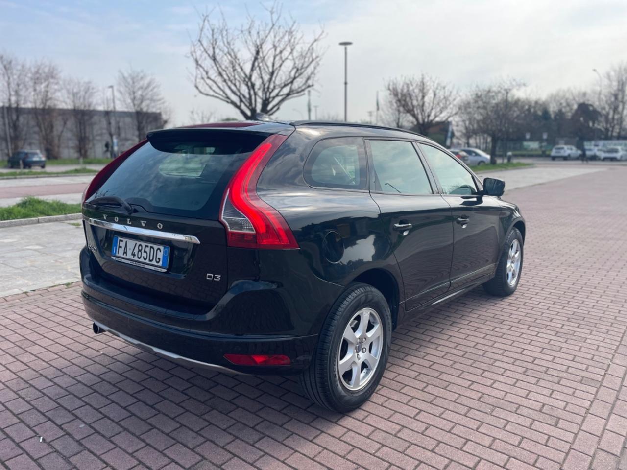 Volvo XC 60 XC60 D3 Geartronic R-design Kinetic