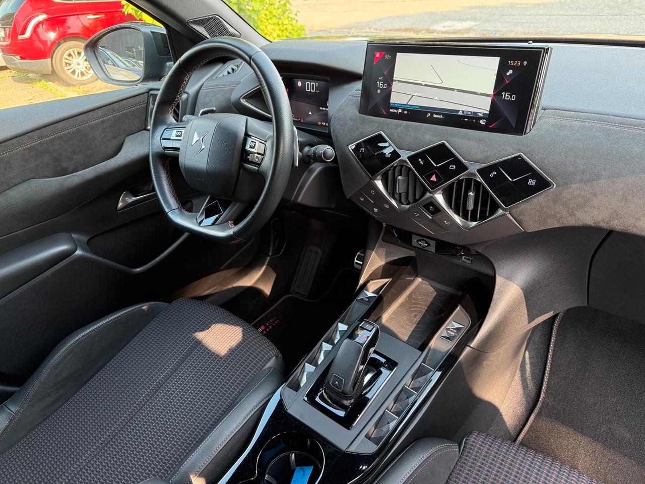 Ds DS3 3 Crossback PureTech 155 aut. Performance Line+