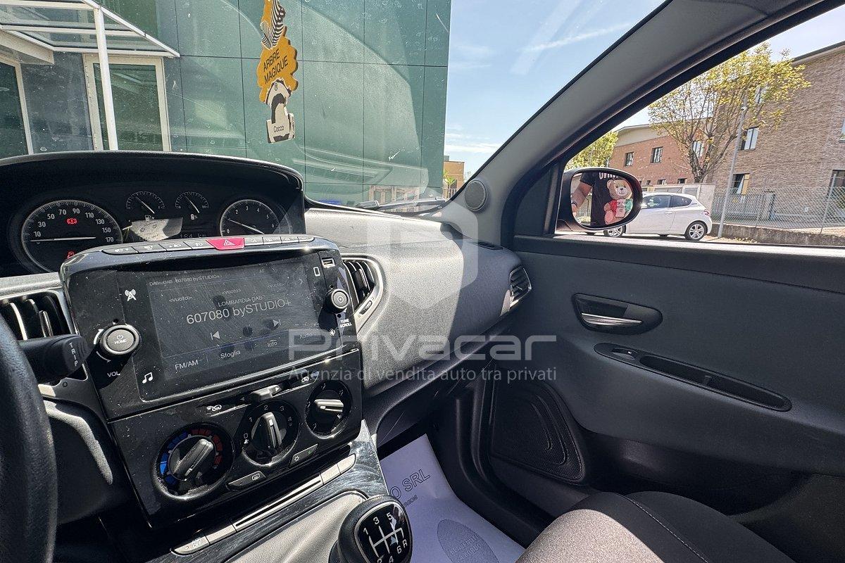 LANCIA Ypsilon 1.0 FireFly 5 porte S&S Hybrid Ecochic Gold