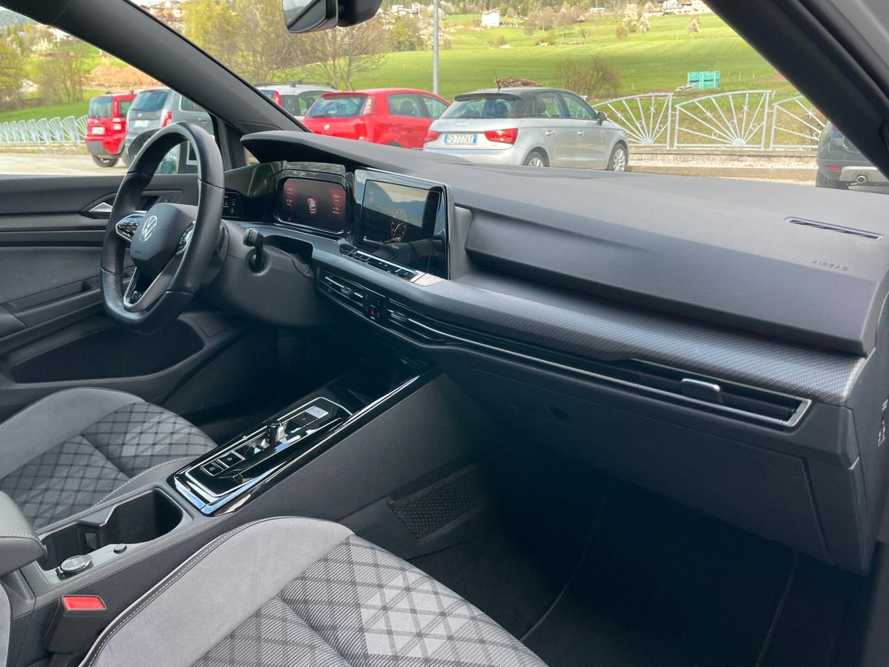 Volkswagen Golf 2.0 TDI 150 CV DSG 4Motion R-Line 4x4