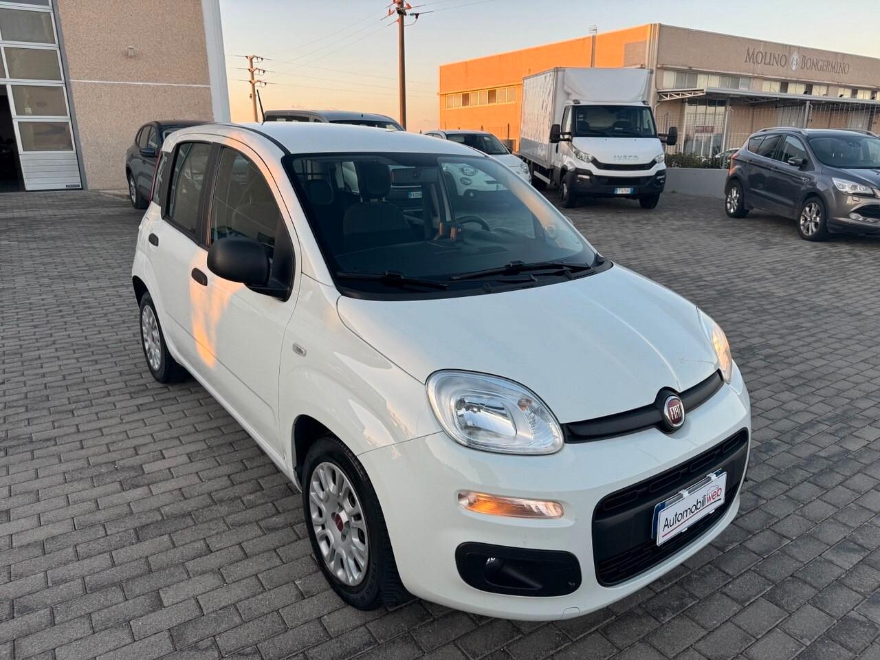 Fiat Panda 1.0 GSE S&S Hybrid Street Van 4 posti