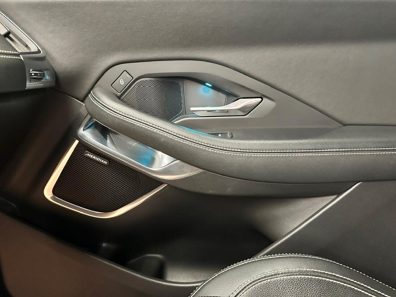 Jaguar E-Pace 2.0D 180 CV AWD aut. R-Dynamic 2018