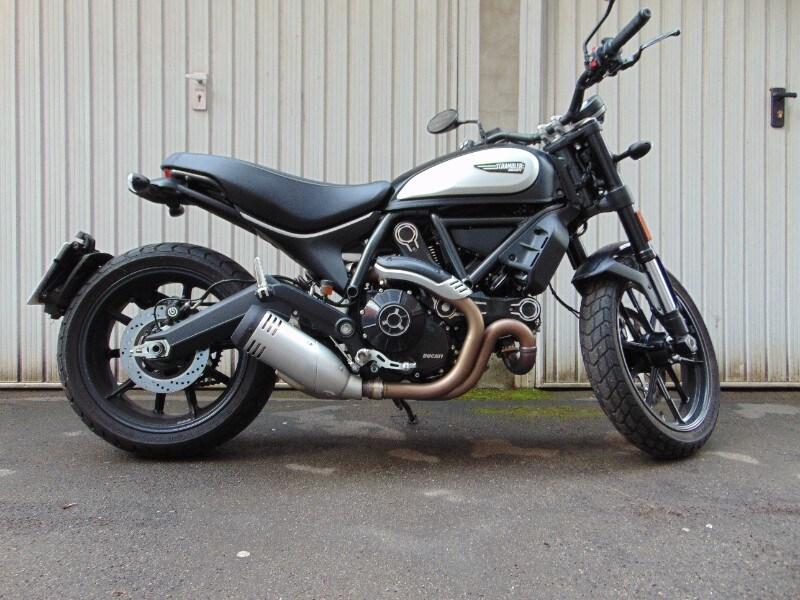 Ducati Scrambler Icon Dark