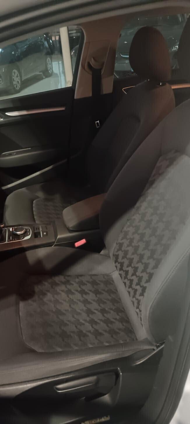 Audi A3 SPB 30 TDI Business Advanced