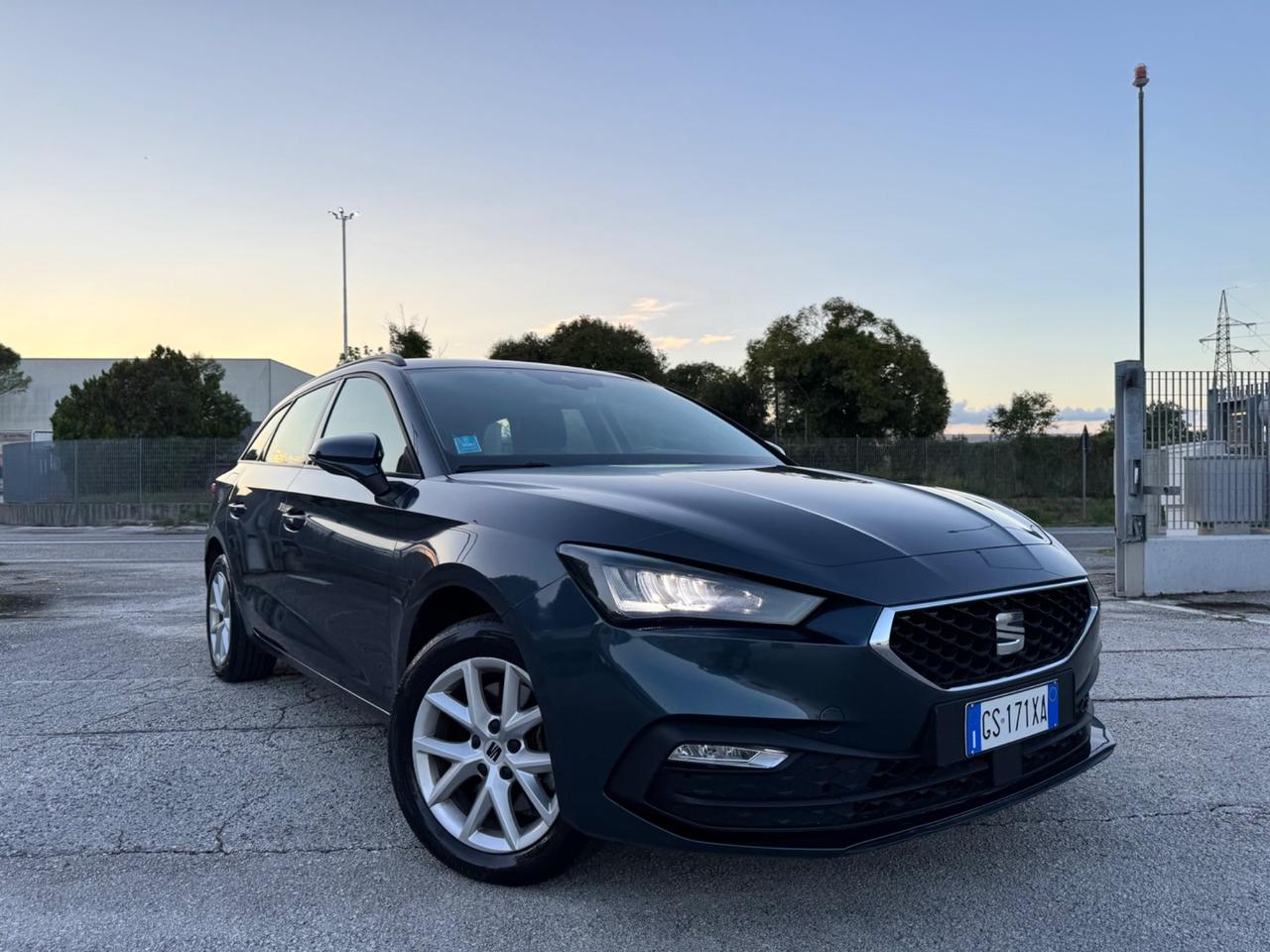 SEAT LEON SportsTourer 2.0 TDI DSG-Led Carplay