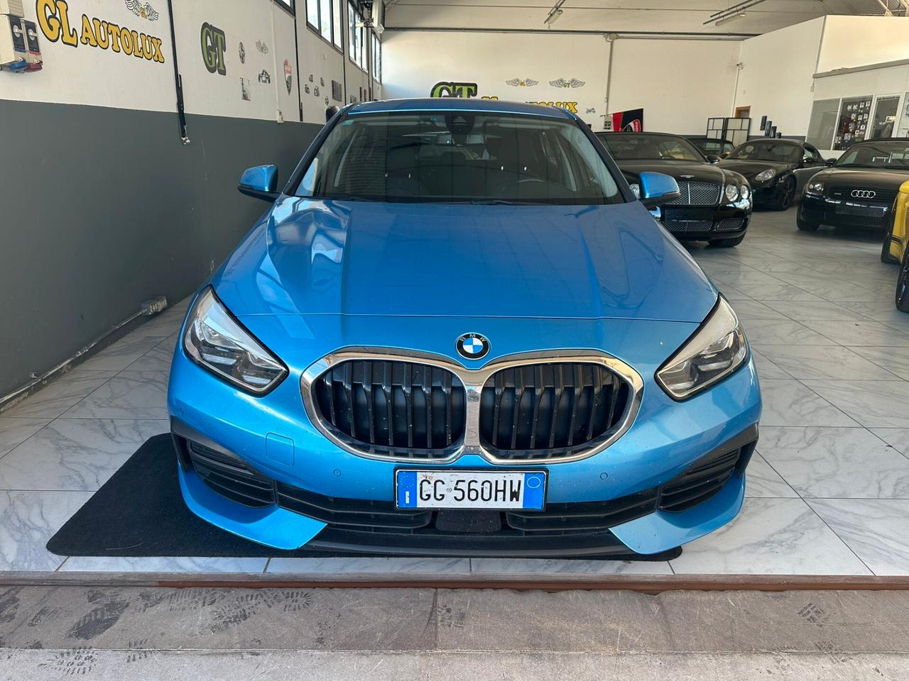 Bmw 116 116d 5p. Business Advantage