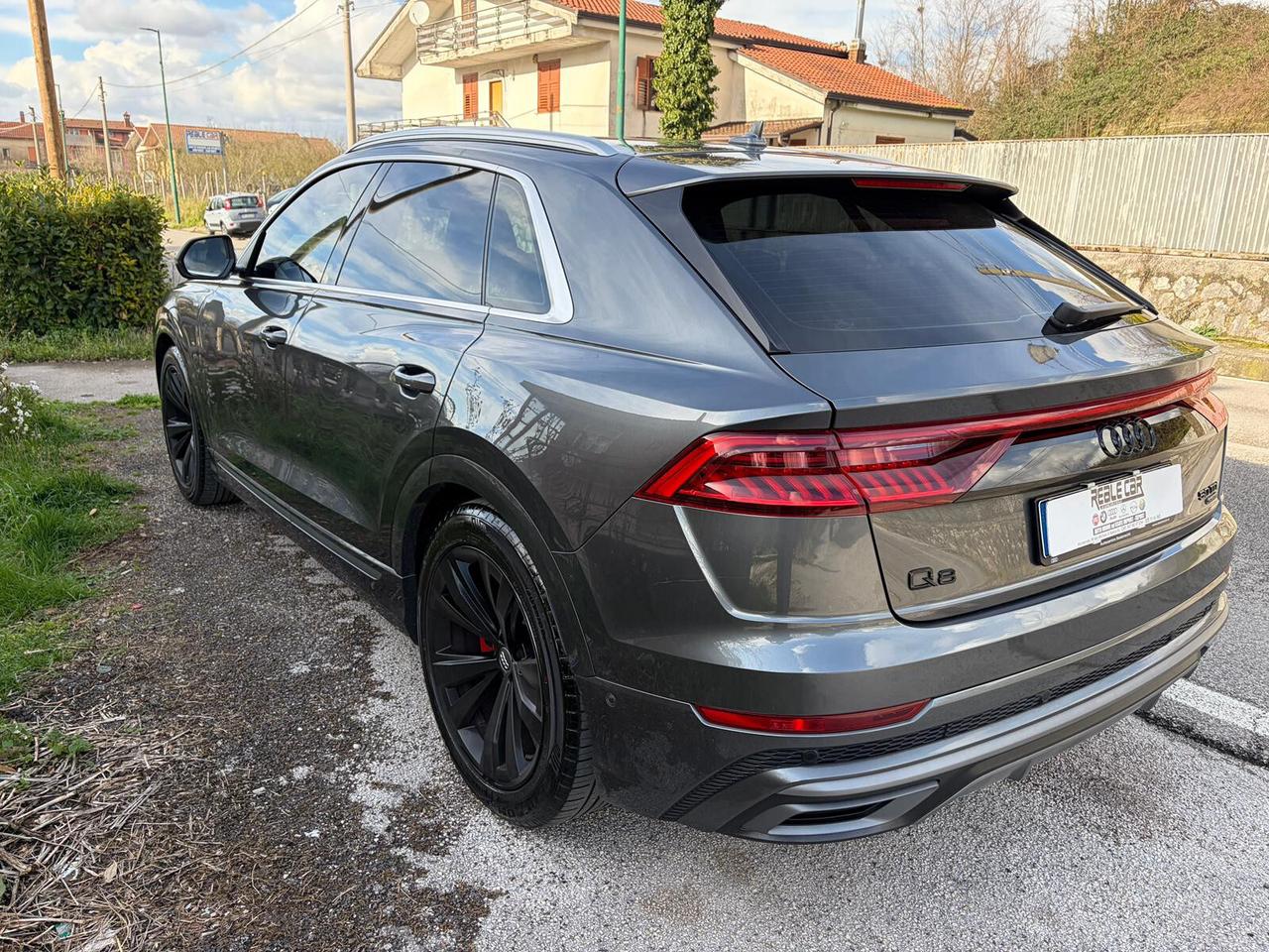 Audi Q8 50 TDI 286CV quattro tiptronic sline