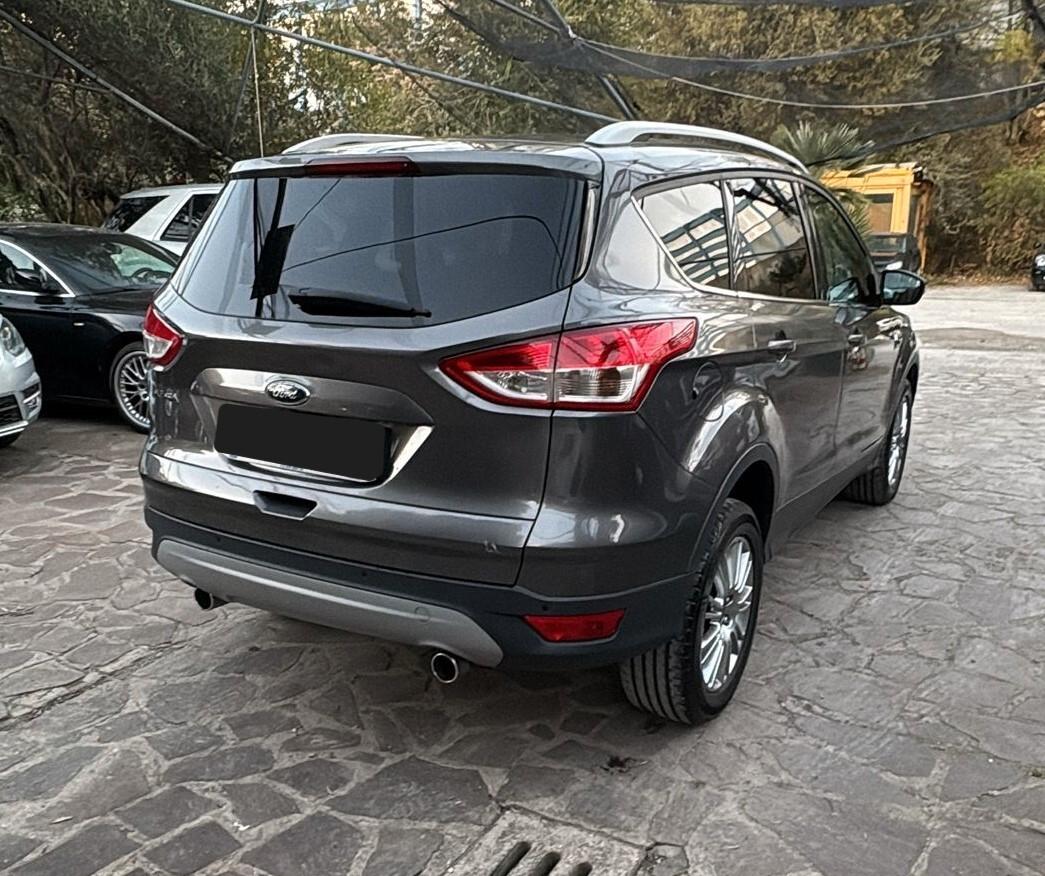 Ford Kuga 2.0 TDCI 140 CV 4WD Powershift Titanium