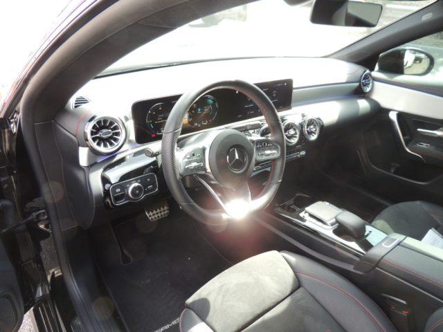 MERCEDES-BENZ CLA 200 d Automatic Premium