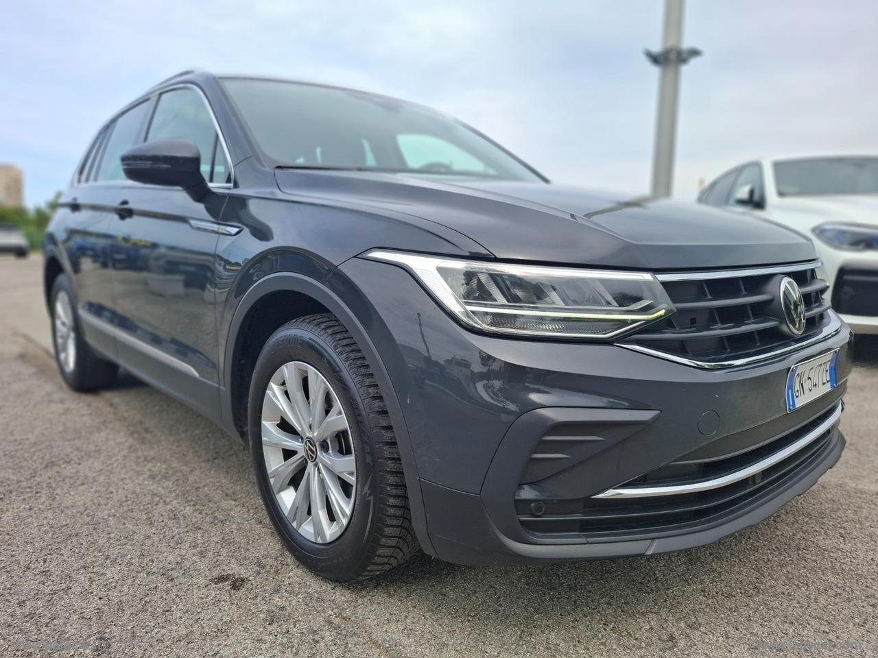 VOLKSWAGEN Tiguan 2.0 TDI 150CV SCR DSG Life